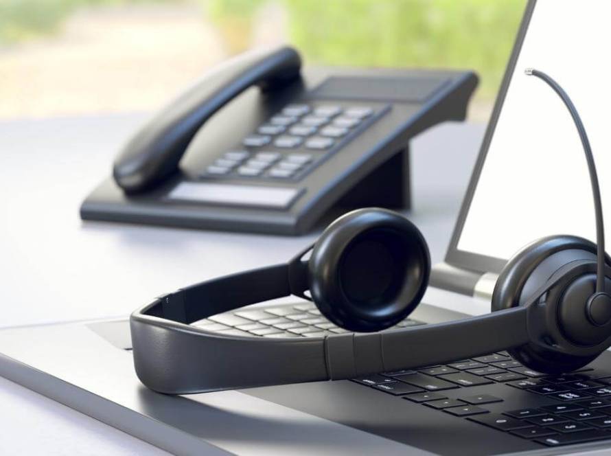 How do phone systems work _ IP Phone and headset, call center and customer service tools, headset, cloud phone applications
