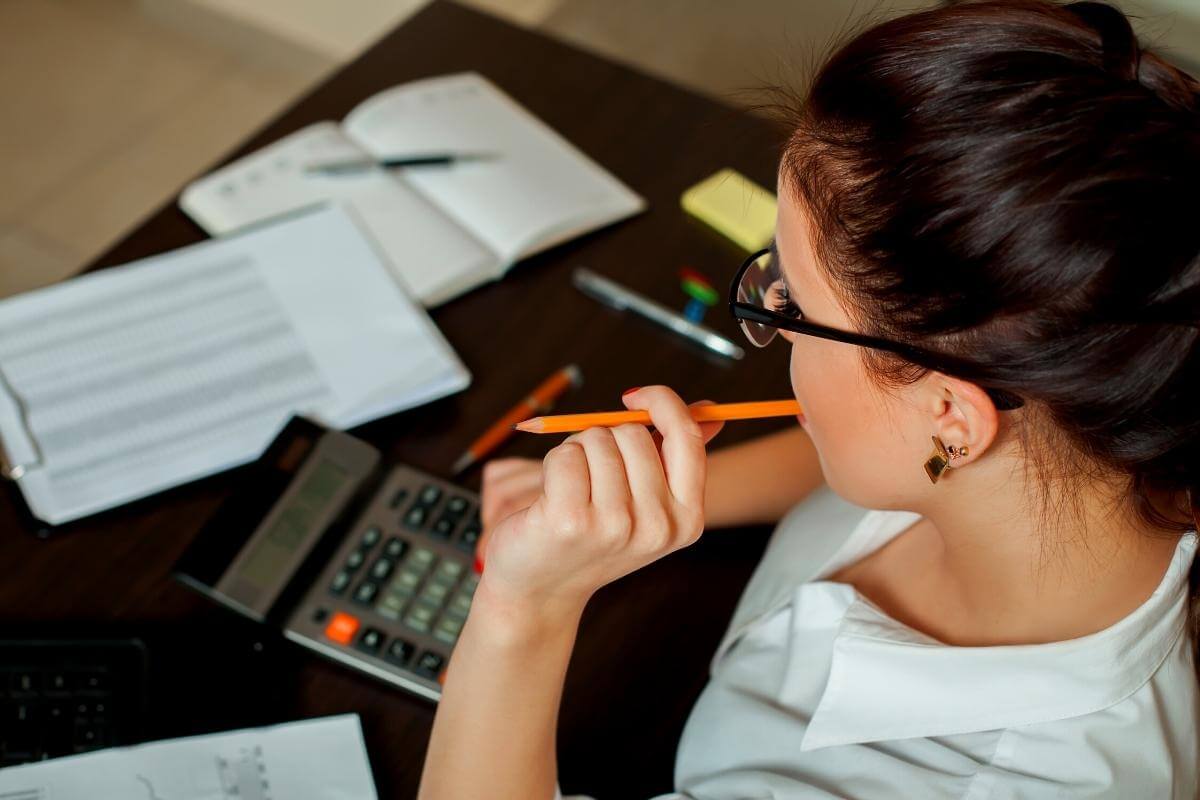 Outsourced Bookkeeping - featured Image