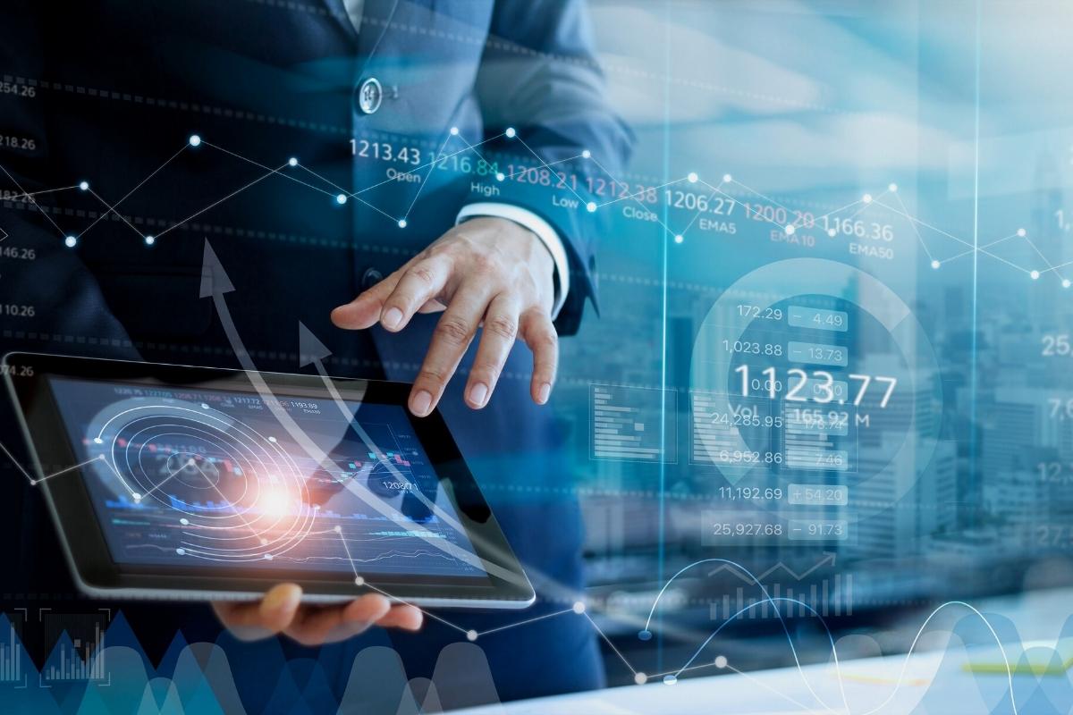 outsourced bookeeping for startups - featured image