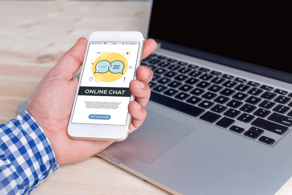 services for ecommerce and how it can help a business - online chat and omnichannel support