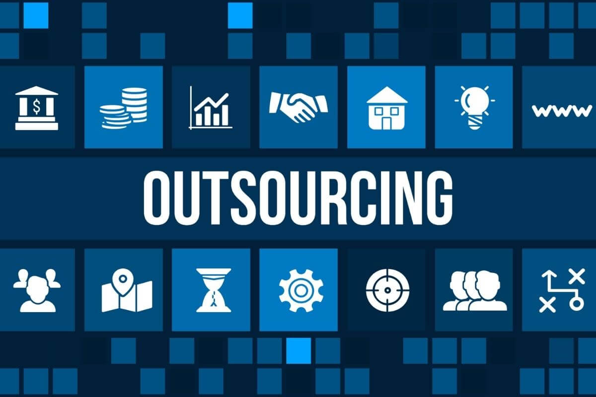 offshore, nearshore, legal and financial icons representing types of outsourcing services.