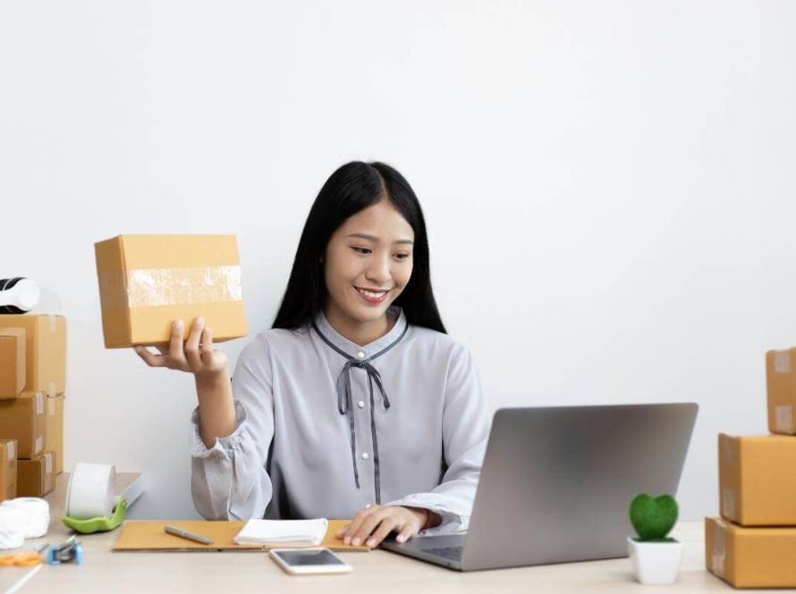E-commerce Customer Service Outsourcing Costs- featured Image