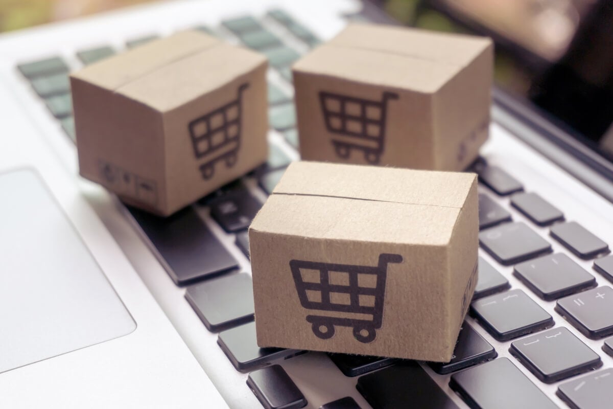 Outsource E-commerce Services Without Losing Business Control