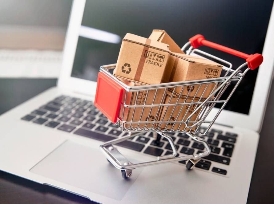 Best Practices for Outsourcing E-commerce - Featured Image