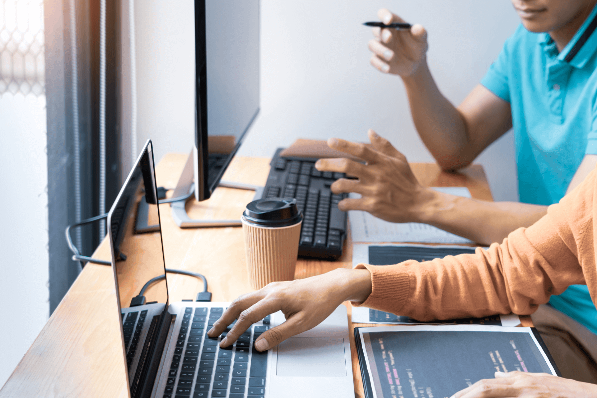 Desktop Support and Why is it Different Than the Help Desk?