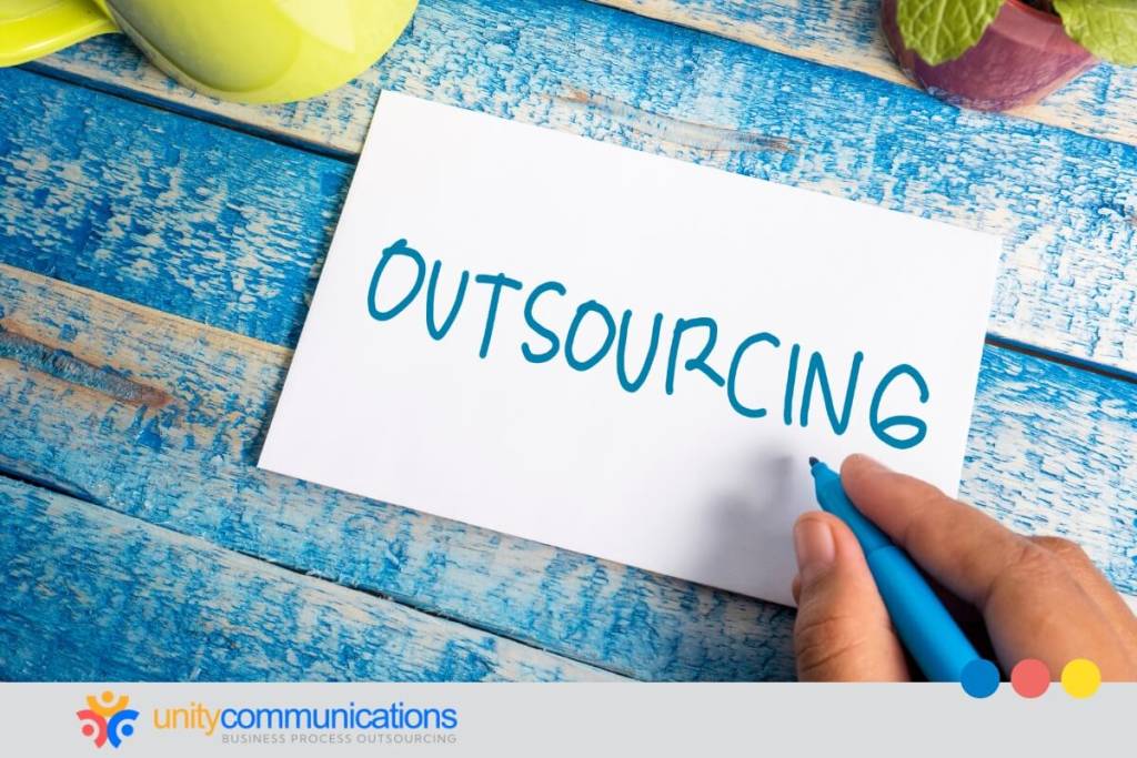 outsourcing in international business - featured image