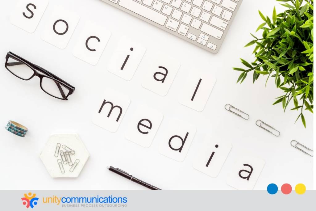 outsourcing social media marketing - featured image