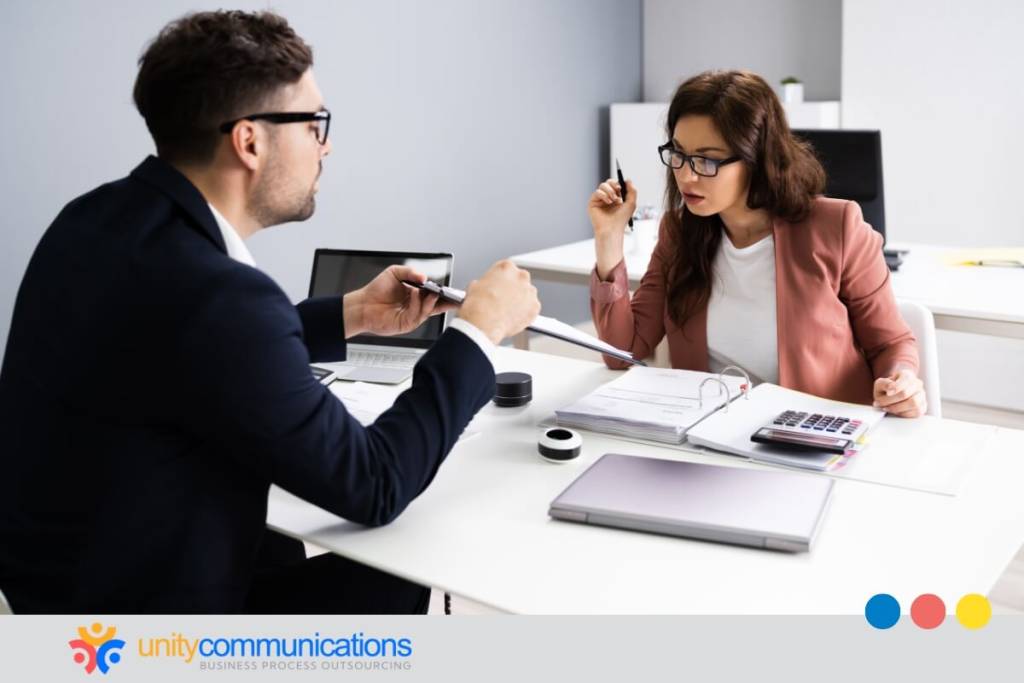 outsourcing contract pitfalls - featured image