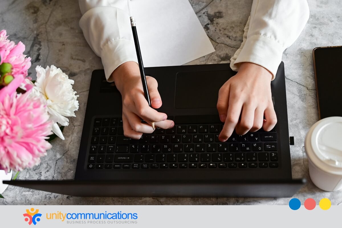 Outsourcing Blog Writing Effectively: Unlock Success