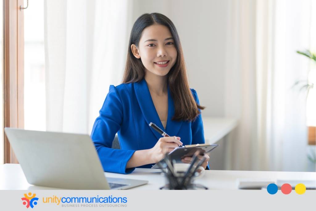 Virtual assistants managing medical records - featured image