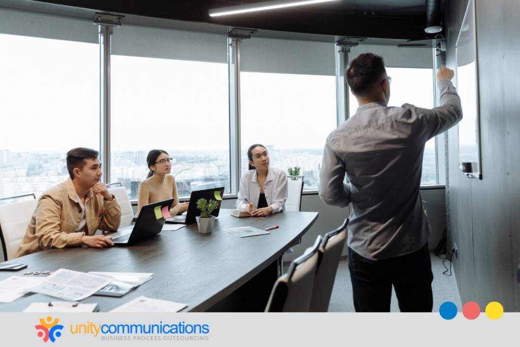 Common outsourcing mistakes in content - featured image