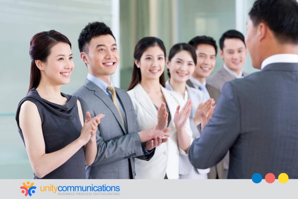 Managing outsourced content marketing teams - featured image