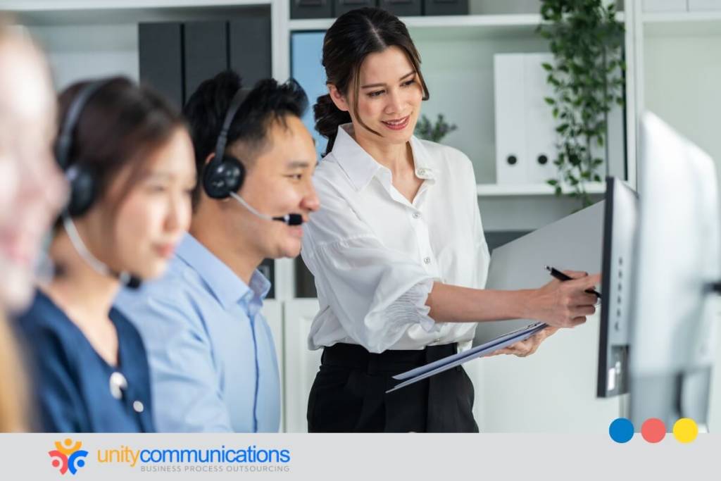 the right way to outsource customer service - featured image