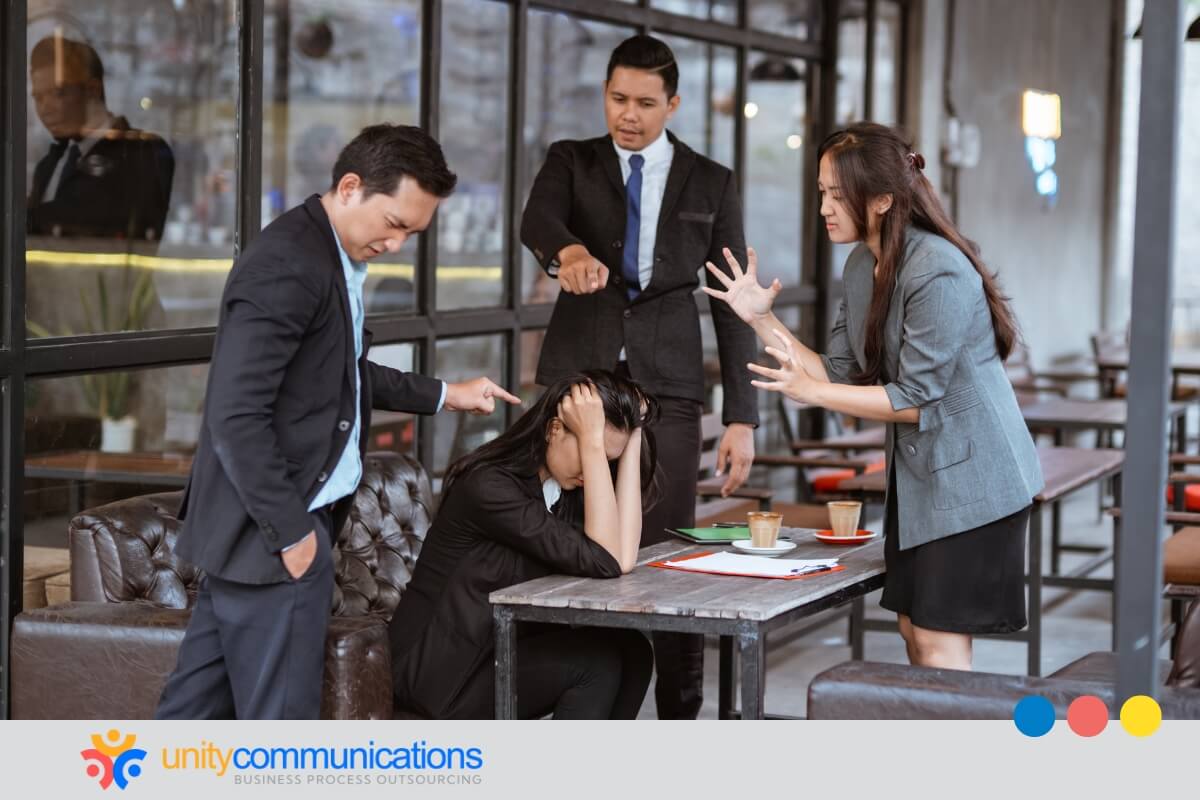 How to avoid vendor conflicts - featured image