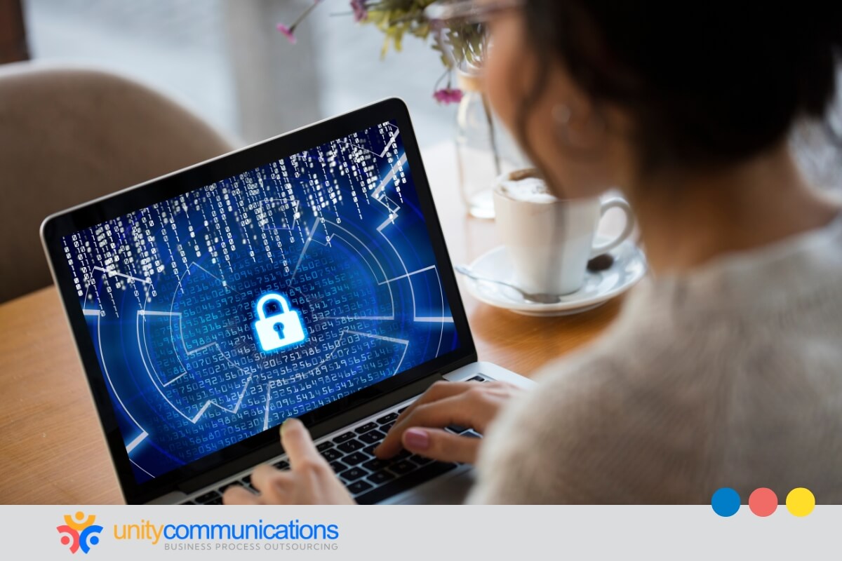 Six Benefits of Combining In-house and Outsourced Technical Support
