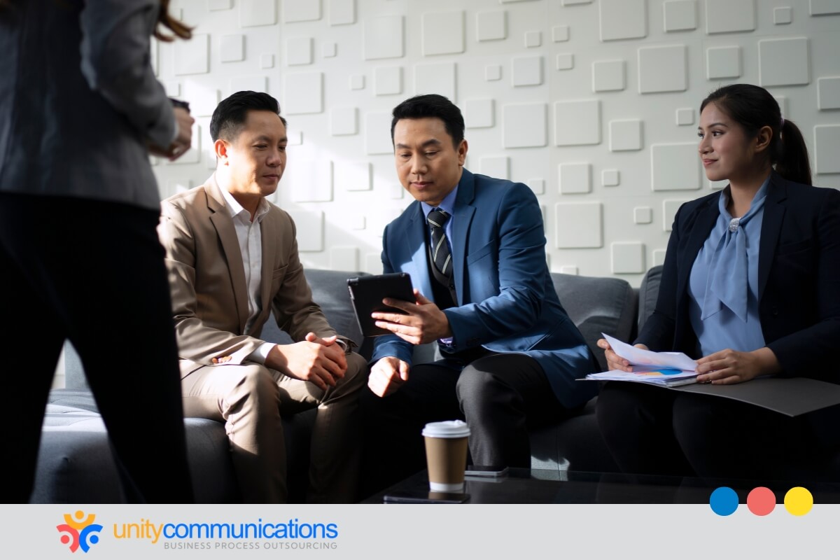 How can outsourcing and AI improve call routing for your SMB