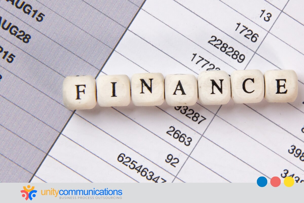 Industry-specific assistants tailored to vertical workflows