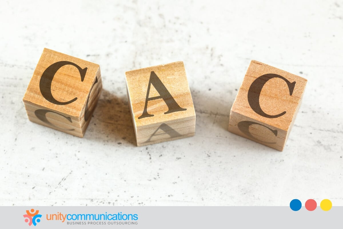 What are the unique challenges of fintech marketing