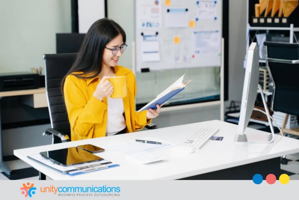 virtual office receptionist - featured image