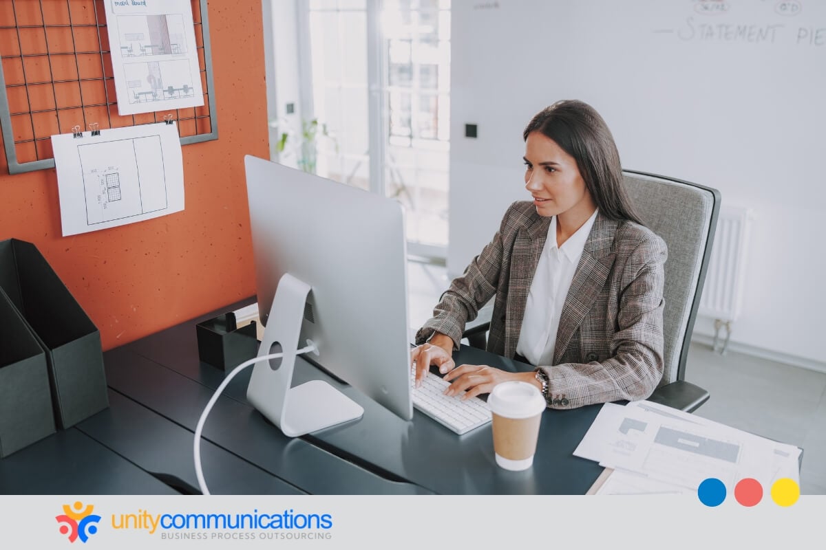 convert contractors to employees in Mexico - featured image