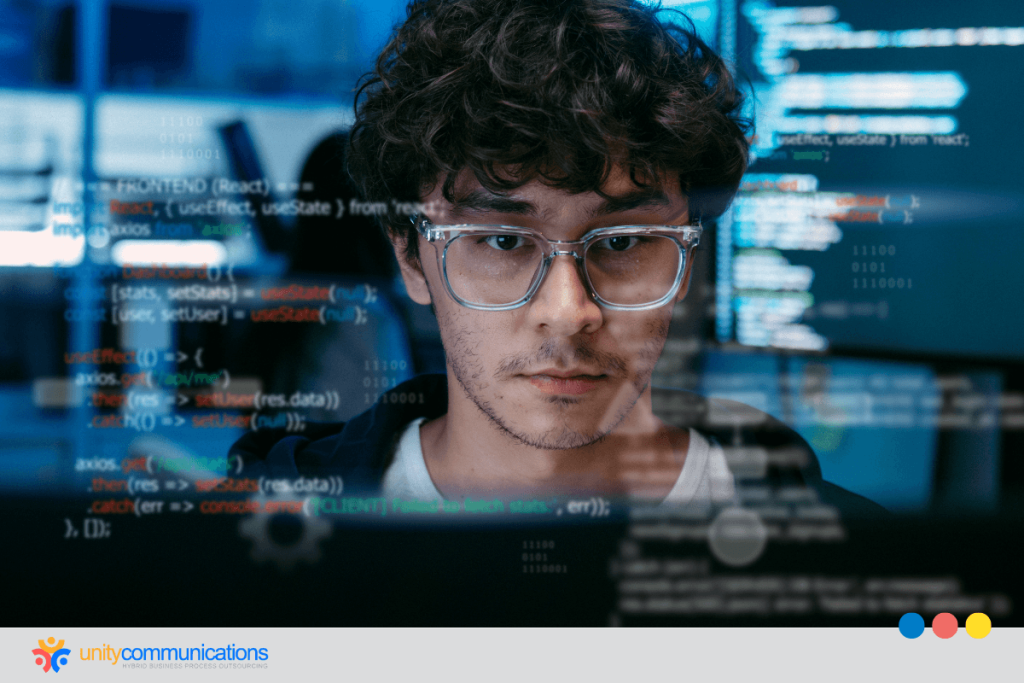 A Guide to In-House vs Outsourcing Software Development - featured image