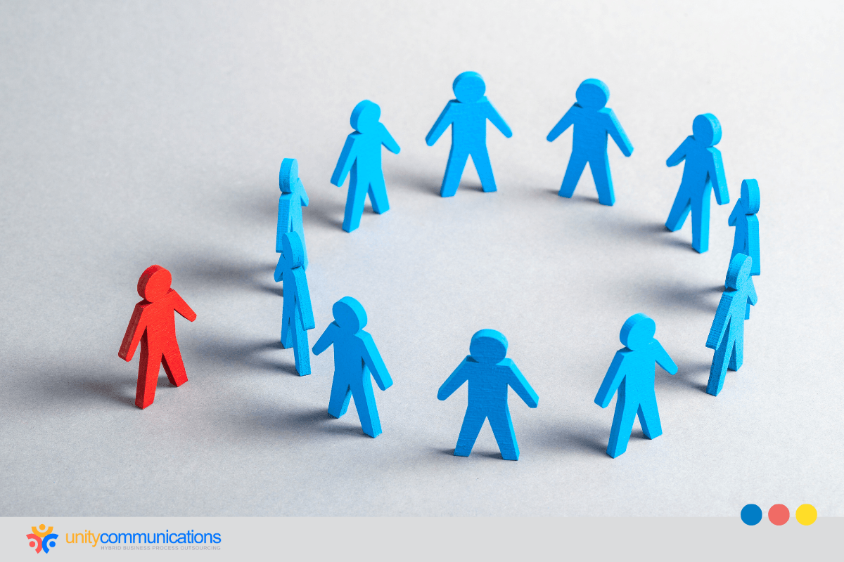 What the onshore and offshore staffing models include